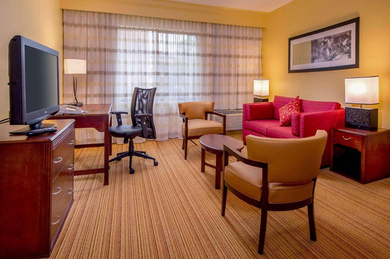 Hotel Sonesta Select Durham Research Triangle Park Exteriér fotografie
